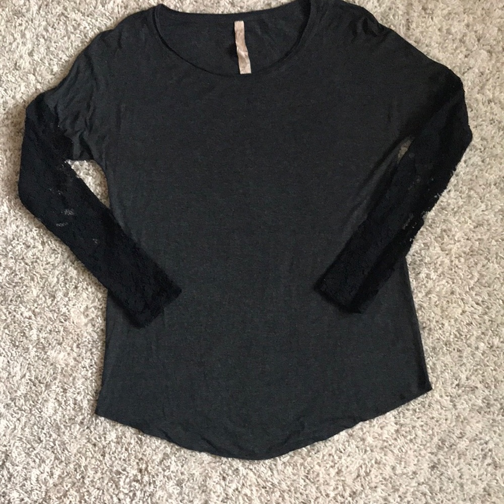 Long sleeve t shirt